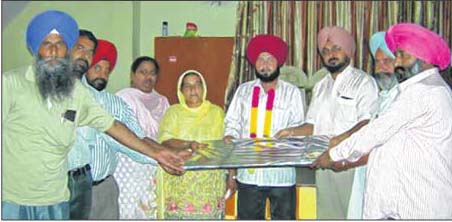 ਸਹਿਕਾਰੀ ਸਭਾ ਦੇ ਇੰਸਪੈਕਟਰ ਨਰਿੰਦਰਜੀਤ ਸਿੰਘ ਬੂਲਪੁਰ ਨੂੰ ਸੇਵਾ ਮੁਕਤੀ ਮੌਕੇ ਨਿੱਘੀ ਵਿਦਾਇਗੀ